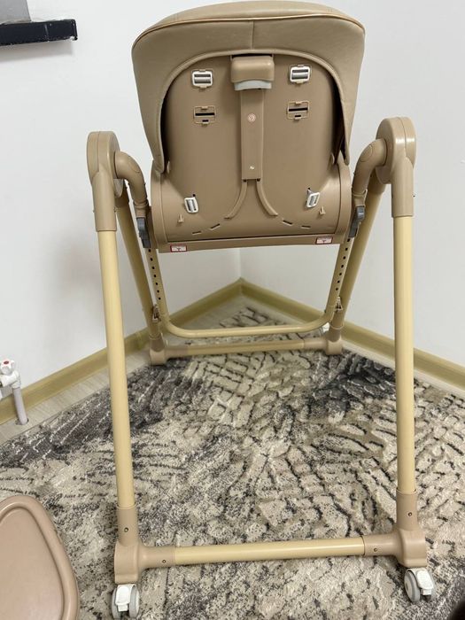 Детский стульчик для кормления