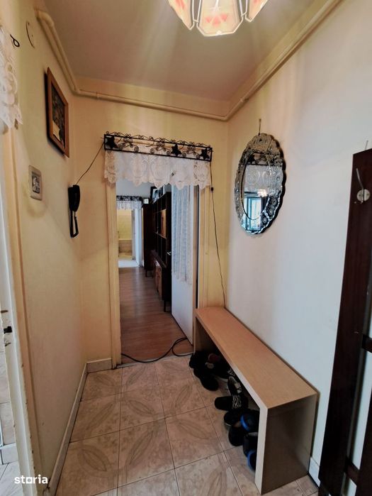 Apartament 2 camere, etajul 2, bld Decebal