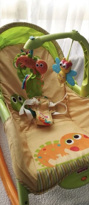 Shezlong detskiy fisher price