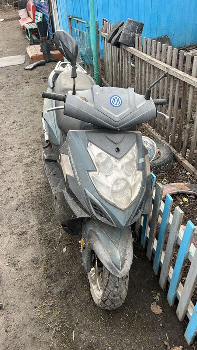 Скутер на ходу 150кубов