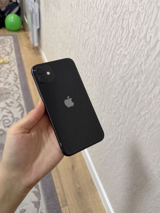 Продам IPhone 11