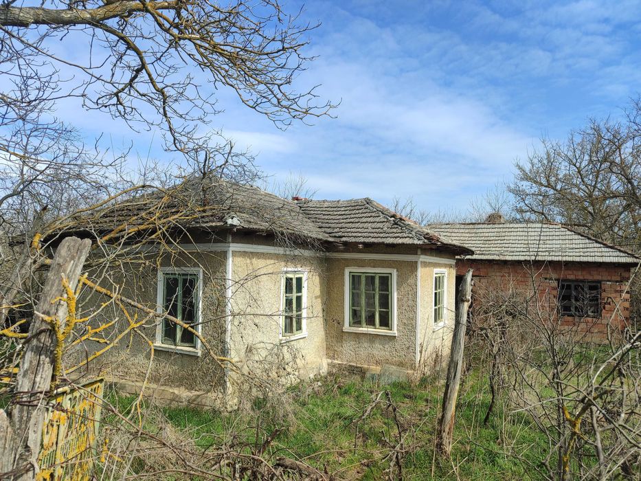 Продава се Къща в с. Изворово, Област Добрич - 70 кв.м за 132 €/кв.м - Снимка #2