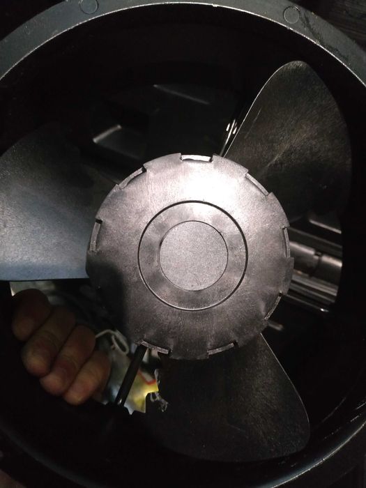 Продам вентилятор Caravel CLE3L2