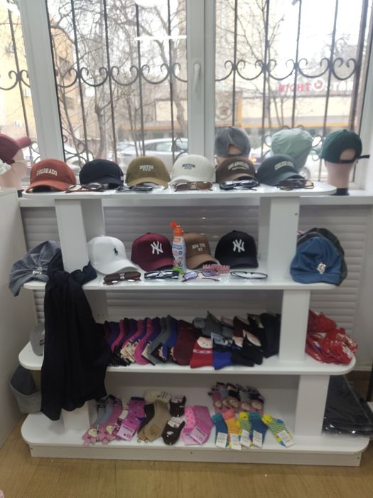 Полка-для магазина-бутика