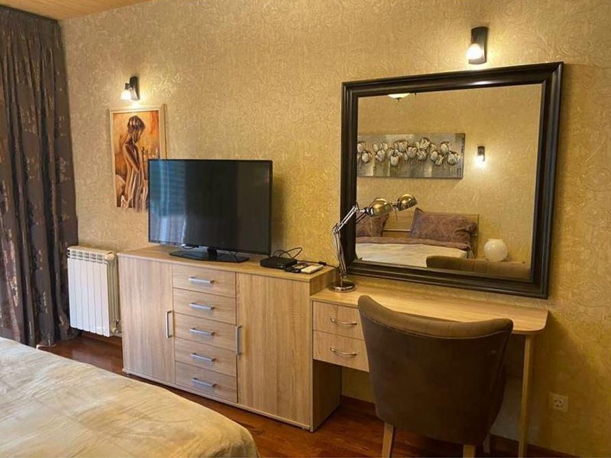 Дава се под наем Двустаен апартамент в София, Студентски град - 65 кв.м за 750 € - Снимка #3