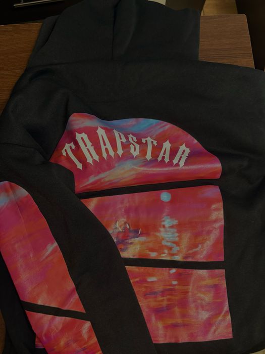 Vand hanorac trapstar,ultima marime,REDUCERE DE VARA
