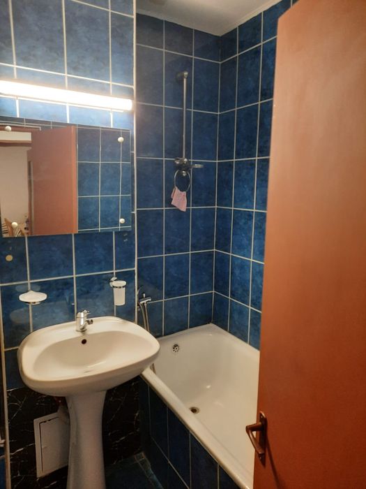 Închiriez Garsoniera Racadau