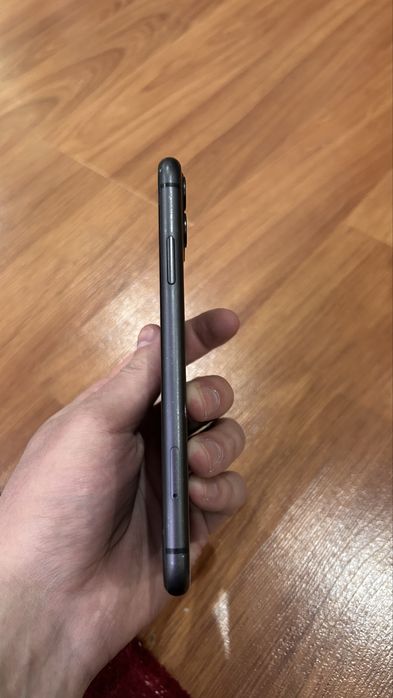 Iphone 11/128gb и apple whatch 7 series