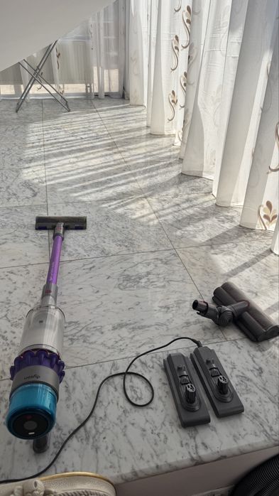 Dyson gen 5 full box