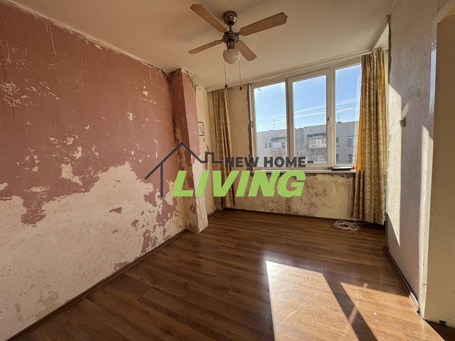 Продава се Тристаен апартамент в Пловдив, Сточна гара - 70 кв.м за 1020 €/кв.м - Снимка #2