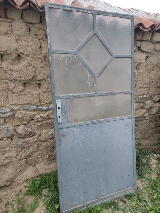 Метална Врата / Желязна Дограма