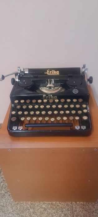 Mașină de scris Erika 1930