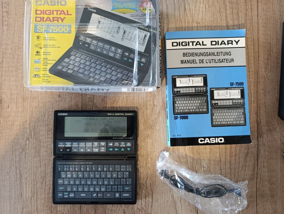 Casio Digital Diary SF-7500