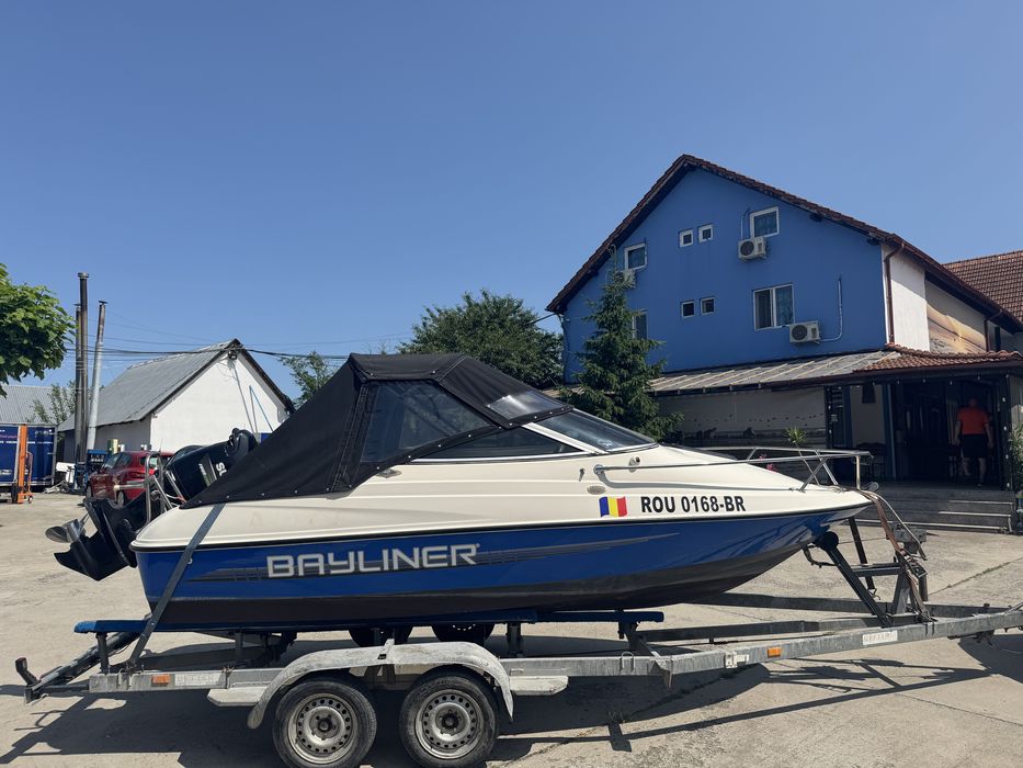 Vand/schimb Barca Cabinata Bayliner Capri 1702Ls, Suzuki 140cp 4T