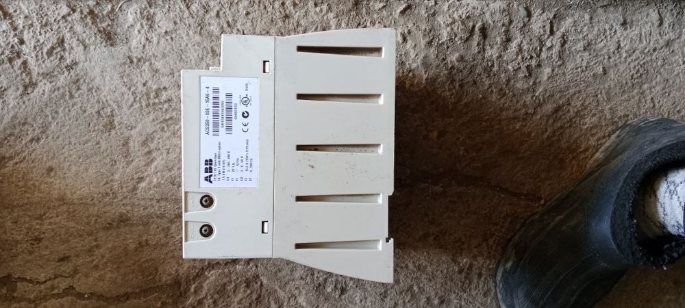 Продам преобразователь частоты .