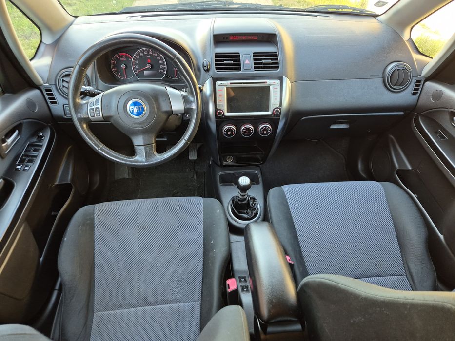 Fiat Sedici (Suzuki SX4) 1.9 Multijet 120 Cp  6+1 Viteze  4x4 Climatronic Navigatie