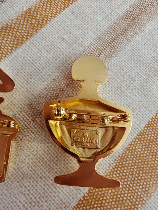 Givenchy vintage brose