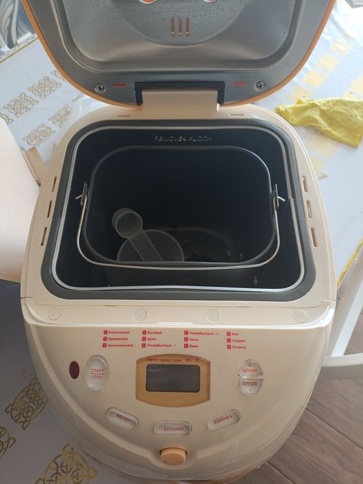 Продам хлебопечку