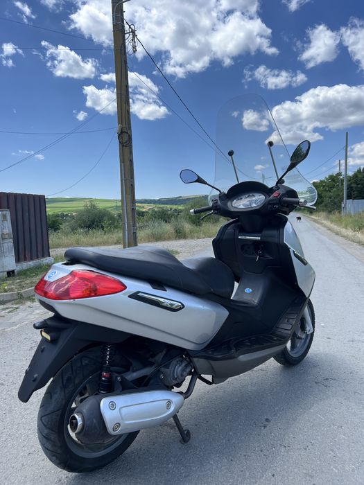 Scuter Piaggio x7 125cc / cat B
