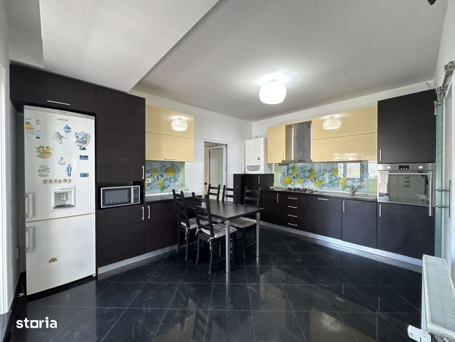 Vila individuala versatila de inchiriat in Otopeni-Odai, 8 camere, 5 b