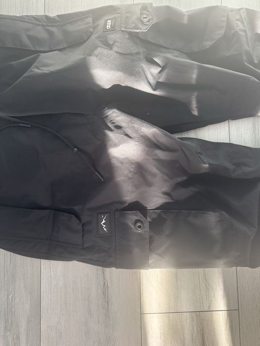 Pantaloni Ski / Snowboard Dope Snow Negri Cargo - Ca noi (purtați 5 zile)