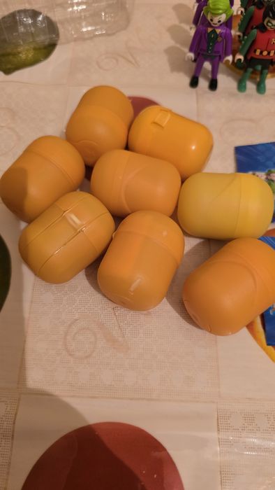 Новые киндер игрушки 19 штук.