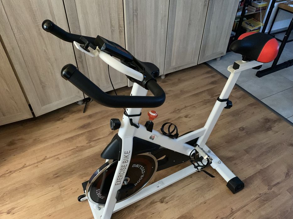 Bicicletă fitness / spinning – stare nouă, foarte puțin folosită