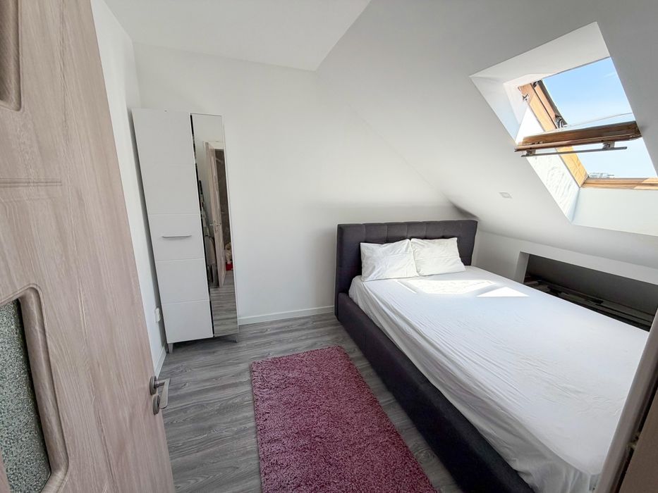 Apartament 3 camere tip duplex zona  Pallady