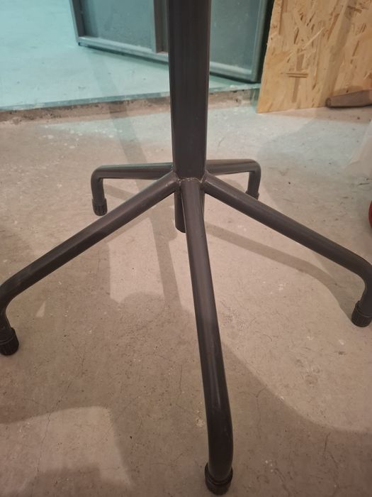 Вешалка продается