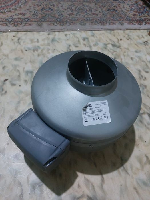 Вентилятор канальный проточный.