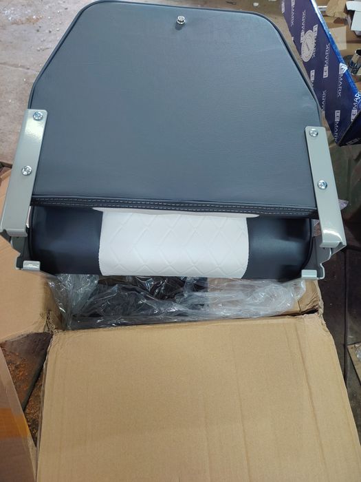 Сиденье для катера лодки