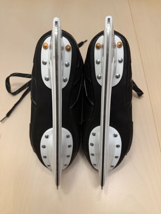 Кънки crowned attack 500