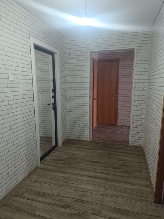 Одна девушка на подселение,две уже проживают