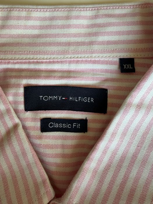 Чисто нова мъжка риза Tommy Hilfiger Classic Fit с дълъг ръкав, на райета, дизайн розово и бяло райе, размер XXL, дизайнерска