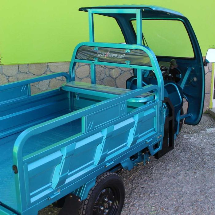 Електрическа Селскостопанска Триколка с Покрив 2000W Maxmotors