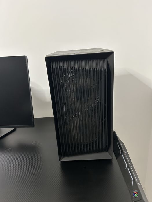 Pc gaming + birou + monitor + scaun gaming