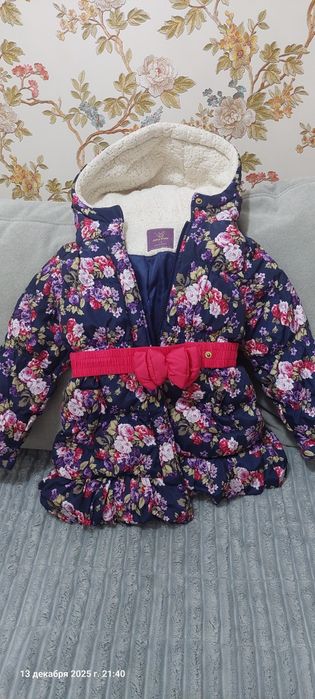 Пальто детское,шикарное,пуховик