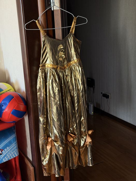 продам детское платье