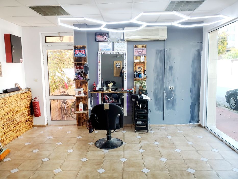 Дава се под наем Офис в Пазарджик, Център - 50 кв.м за 255 € - Снимка #5