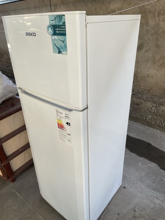Холодильник BEKO DS325000. Б/у