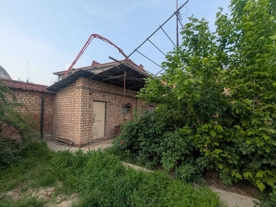 Луначарский продается дом  Соток 7 фасад 18м Ор Art Chinor