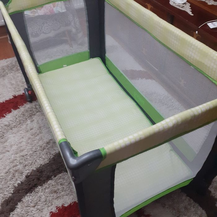 Patut copii pliabil și saltea wellpur