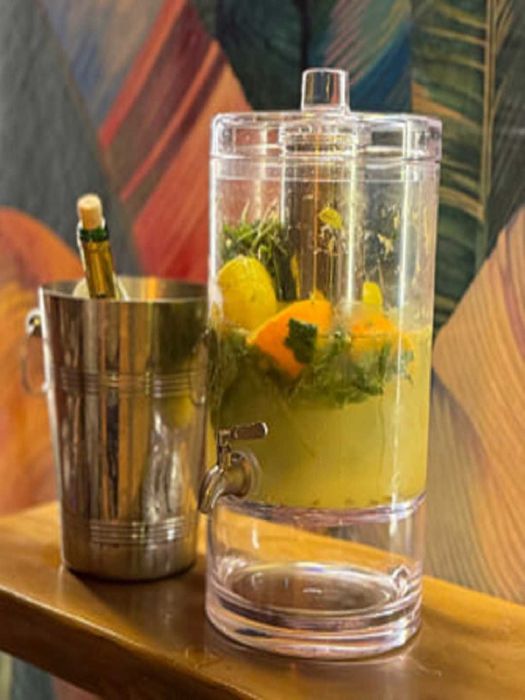 Диспенсер для напитков