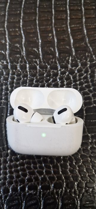 Продам AirPods pro
