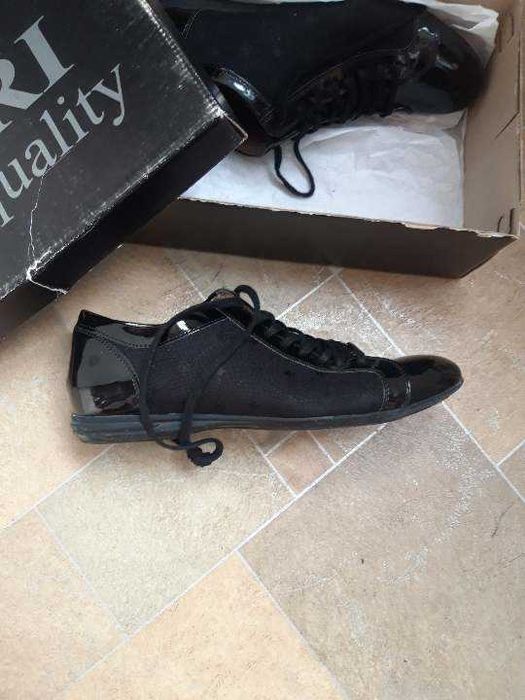 Продавам мъжки обувки,40-41 номер