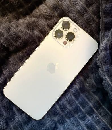 iPhone 13 pro max - ОТЛИЧНО СЪСТОЯНИЕ