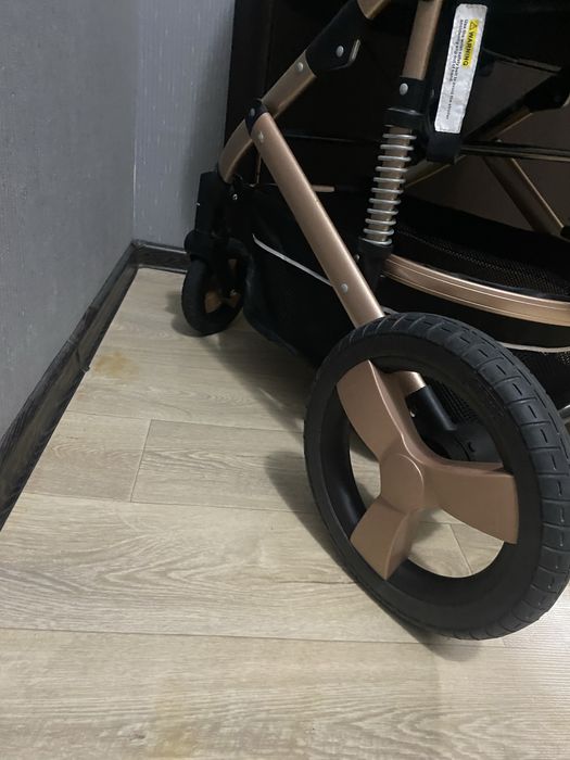 Прадается коляска