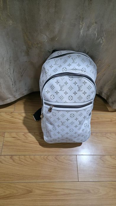 Ghiozdan Louis vuitton