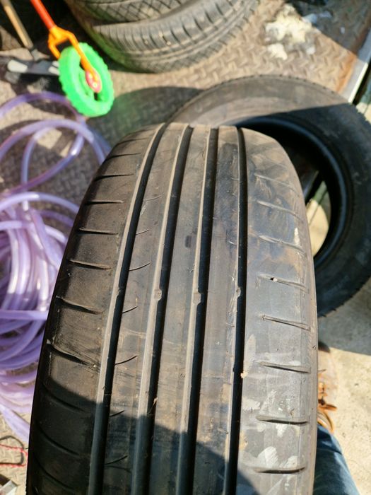 Anvelope Dunlop 205/60 R16/ pirelli 255/45 r19