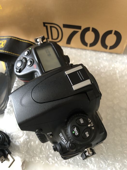 Продам фотоаппарат Nikon D700